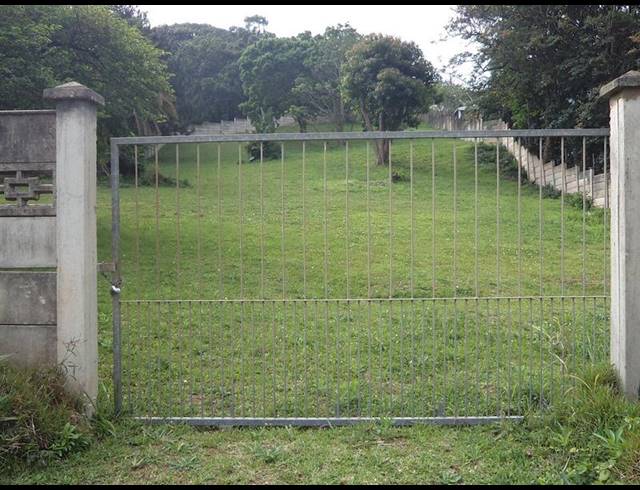LAND FOR SALE IN WOODGRANGE